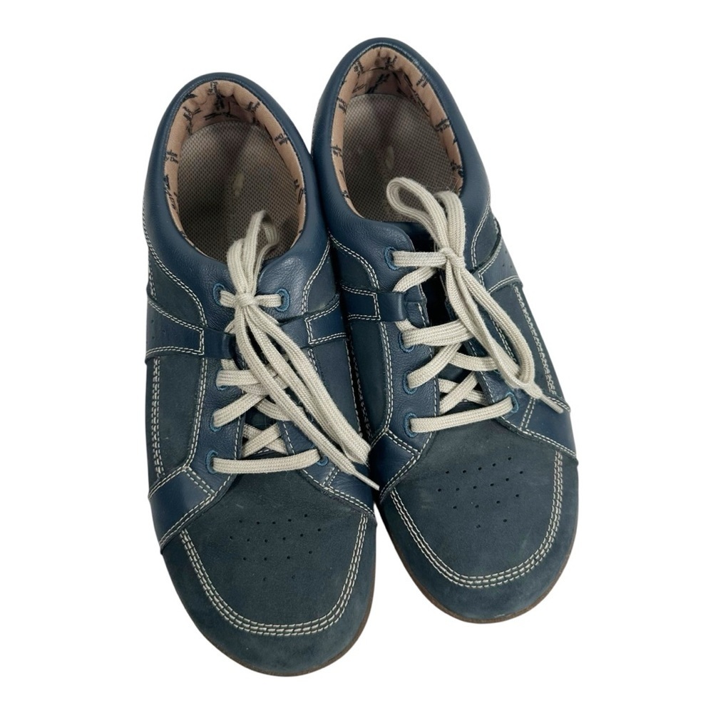 BAREFOOT FREEDOM Geneva Women's Size 11 Navy Blue Lace up comfort Sneakers